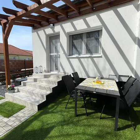 Casa Piccola Апартаменты Шиофок